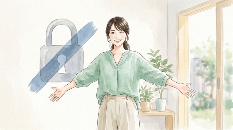 口座情報の安全性を説明するために手を広げる女性